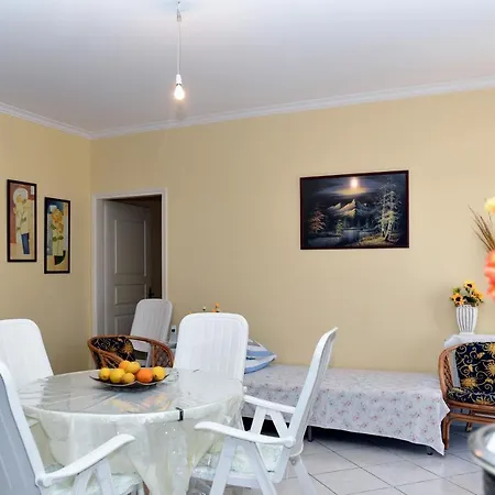 New Central Apartment In Argos Argosz